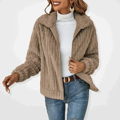 Alexa | Flauschige Jacke